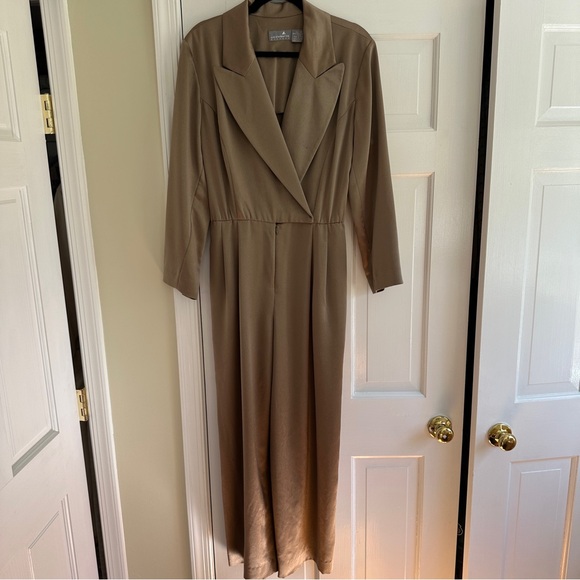 Liz Claiborne Pants - Vintage Liz Claiborne Gold Jumpsuit